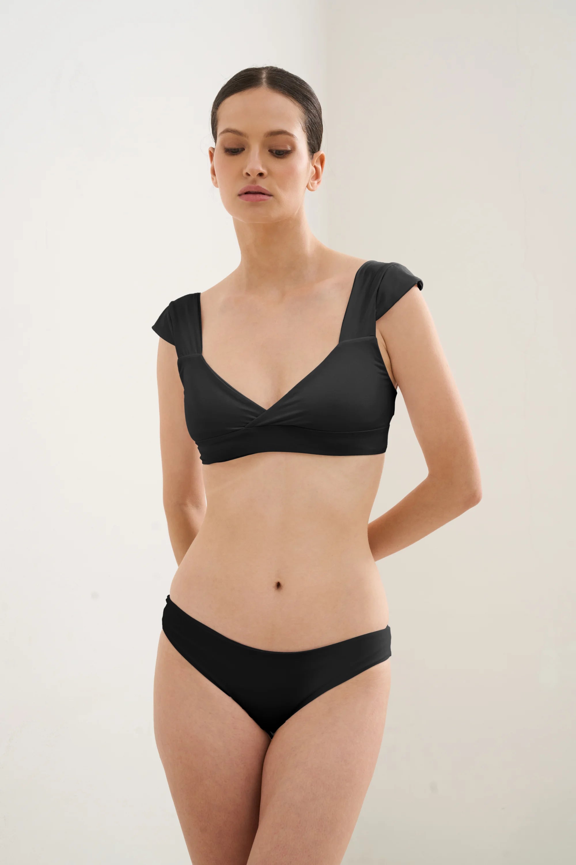 Iris Top - Black